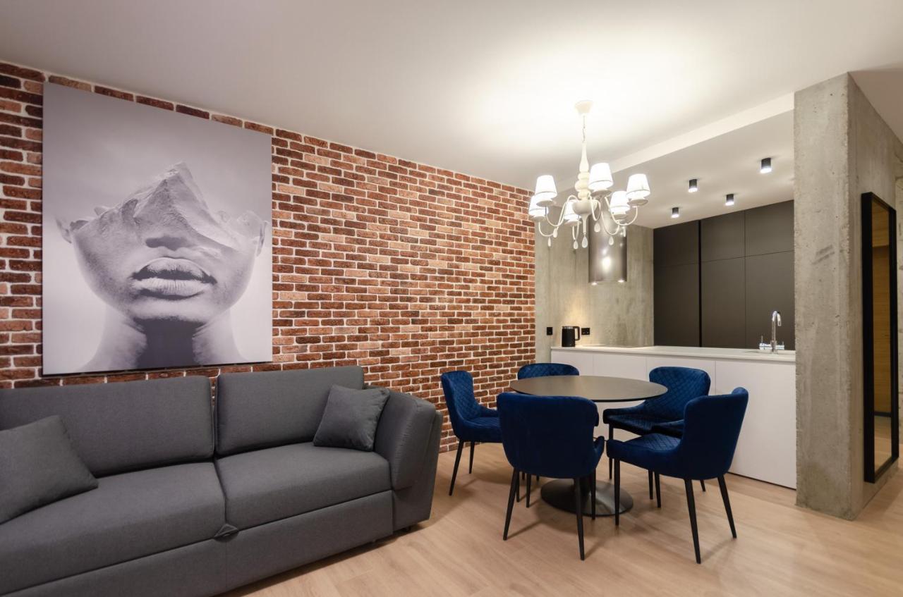 Petrovdom 12-95 Loft Apartments At Rc Kvartet, 16Г Vasyl Lypkivskyi Street Kiew Exterior foto